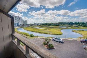 2BR Mariners Cove PoolSteps to Beach3rd Floor!