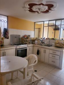 En Tulcán, habitaciones amobladas