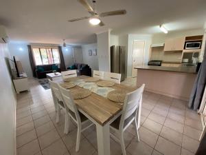 2 Keillor Place