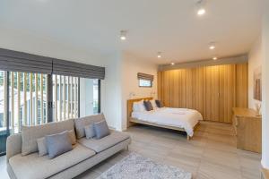 Sleep With Sheep - 3 Bedroom Pool Villa