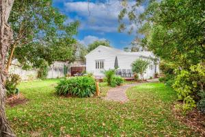 Peninsula Holiday Cottage 10 minutes walk to the beach