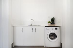 Brand New Luxury 4 Bed Home