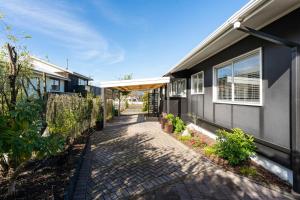 Huia Cottage - Taupo Holiday Home - 4hvězdičkové hotely ve městě Taupo