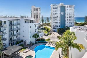 Burleigh Esplanade Burleigh Heads