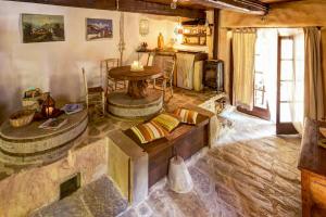 Historic Mill With Pool In The Heart Of Tuscany