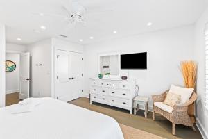 New Listing! Linkside Court 21 - TennisPickleball