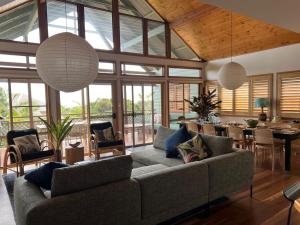 Loloma! Luxe 4 bed, 2 bath Villa