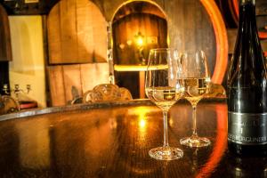 3 star Хотел Hotel K&uuml;fersch&auml;nke Синшайм Германия