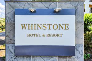 Whinstone Hotel & Resort
