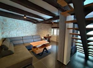 Villa Galant with Pool & Sauna Maružini