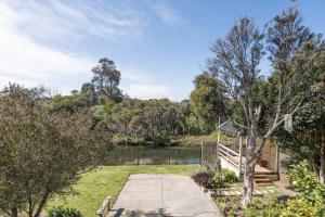 Creekhouse by the Sea - Private Jetty and Serene Views