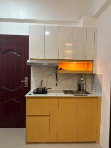 Near Mactan International airport Condo with Private Entrance and Shared Pool