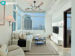 HiGuests - Exceptional Apt with Furnished Terrace By the Sea