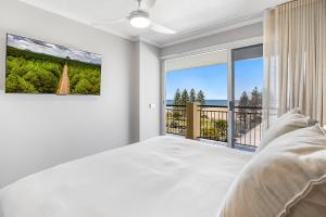 Oceanfront 3-Bed Retreat with Pool-Steps to Beach