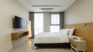 Centum Mark Kimstay Yangyang