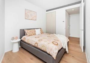 The Marina Outlook - Elevated Views