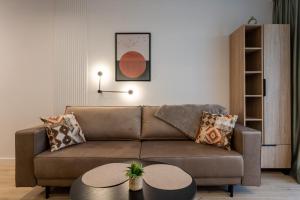 Przytulne Studio Sikorskiego Balkon i Parking by Noclegi Renters