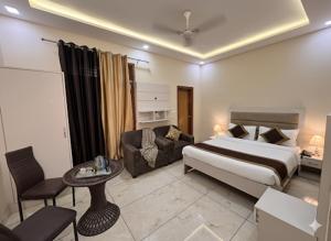 Hotel City Star & Restro