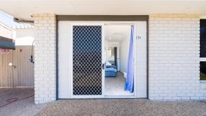 Sandstone Point Cove Studio