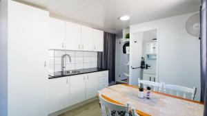 Sandstone Point Cove Studio