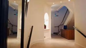 2 Bed Flat In Mayfair Central London 1 Minute Walk To Oxford Circus and Green Park Station