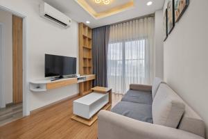 NU Apartment in Monarchy Đà Nẵng - Modern River View & Pool