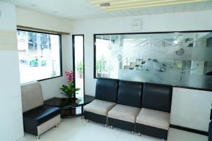 Hotel Marshall Kalupur