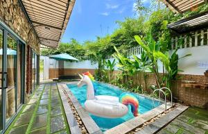 Hometown Bamboo Villa Da Nang-2m to Beach