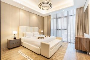 Premium Central Home with Burj Khalifa View