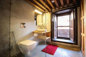 Balcony apartment- 50m from Patan Durbar Sq