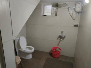 Deshadans Kesarvilla