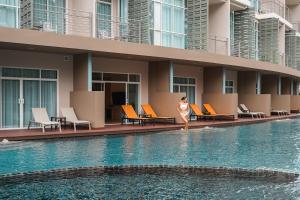 The Kaset, Hua Hin