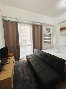 Peaceful Escape with City Convenience