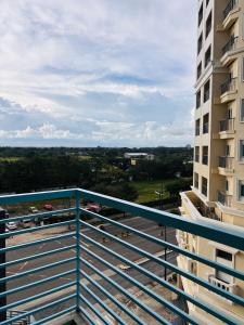 Peaceful Escape with City Convenience