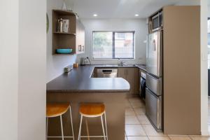 3 Bedroom Home With Garage & Extra Car Park