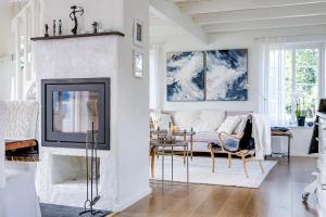 Vacation Dream with Sea View, Sauna, Patio & BBQ