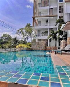 Plus 2 condo by Tida 111