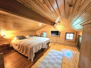 Koutakivi - Tilava mökki rinteen vieressä 2mh ja 2 parvea