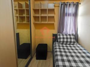 Cozy 2BR Pramuka APT pool&Wi-Fi