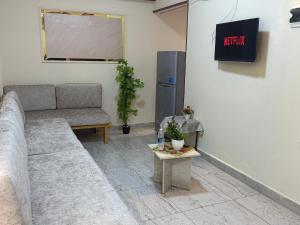 Joy Hotel & Apartments