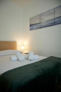 Artes 8 - 2 double room & 2 baths