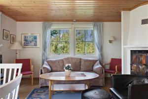 KRO043-Urshult-Vaesterbotorp-Bosgard