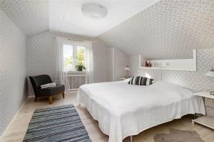 KRO305-Aelmhult-Boastad-Persgarden