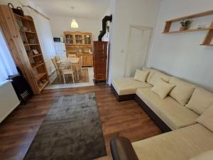 Apartalatt Vendégház