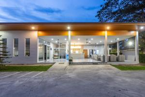 Andaman Sea Best Pool Access and Villas