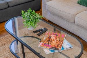 Beautiful Brighton 2 Bedroom Apartment Sleep 6