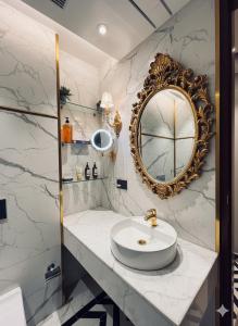 Supernova Golden Luxury Studio Apartment