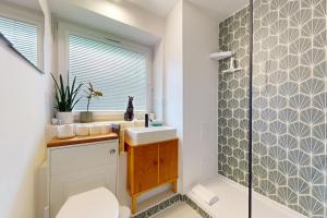 Charming 1BR Flat Steps from Kings Road in Chelsea