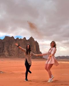 Camp in the natural reserve & tours - 5-star hotels in Aqaba