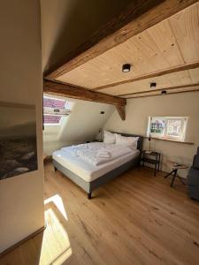 Lehm & Stil Rustikal überDacht